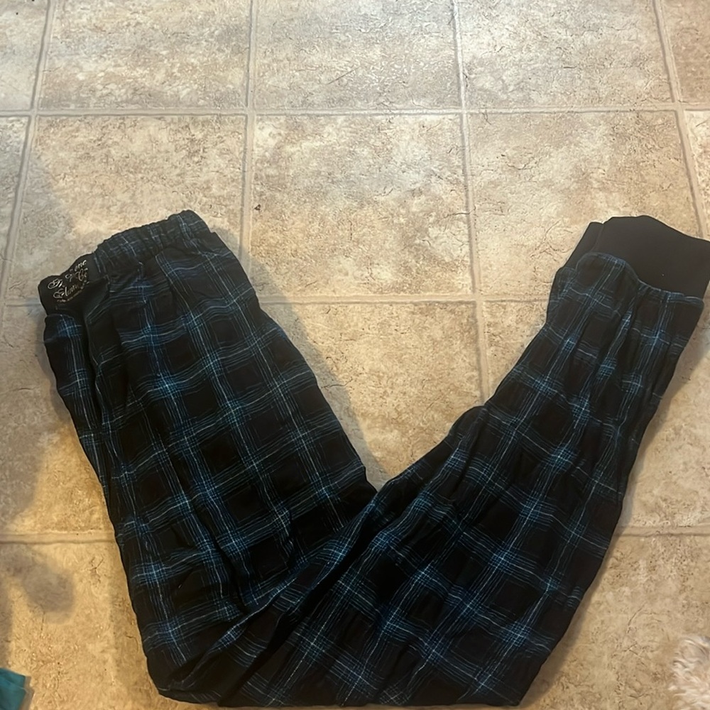 Vermont Flannel Company dark blue plaid pajama pants